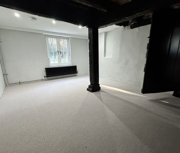 4 bedroom detached house to rent - Photo 4