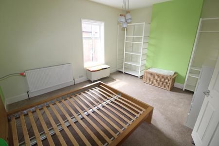 2 bedroom terraced house to rent - Photo 5