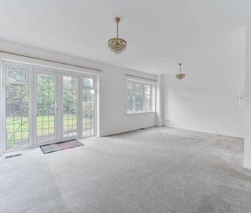 Upper Selsdon Road, Croydon, CR2 - Photo 1