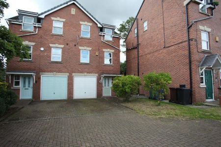 4 bedroom semi-detached house to rent - Photo 2