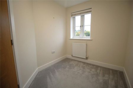 4 bedroom detached house to rent - Photo 2