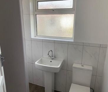 Radley Road, Bristol - Photo 4