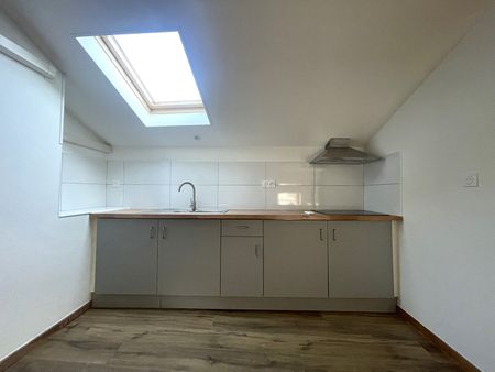 Location Appartement 2 pièces 31m² - Photo 2