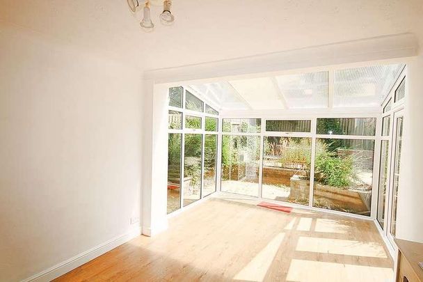 Mossdale Close, Great Sankey, WA5 - Photo 1