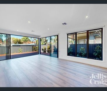 Stunning Near New Family Home Located in the McKinnon School Zone - Photo 3