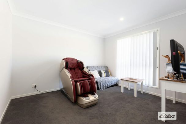 Spacious 4 Bedroom Family Home - Photo 1