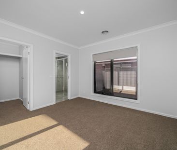 Brand New Home in the Sought-After Brooklyn Fields Estate - Photo 3