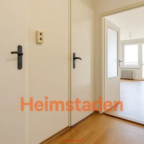 Pronájem bytu 1+kk 28 m - Photo 1