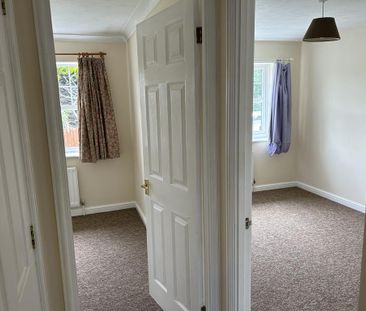 3 bedroom terraced house to rent - Photo 4