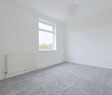2 bedroom Flat to rent in Whinneyfield Road, Walkergate, Newcastle ... - Photo 5