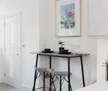 2 bedroom semi-detached house to rent - Photo 3