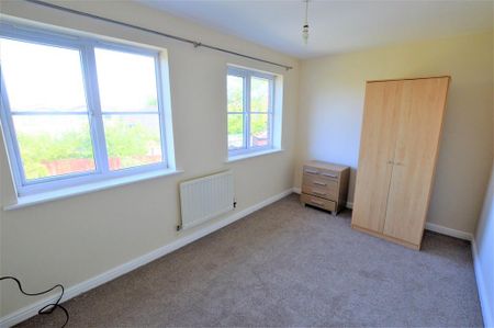 2 bedroom semi-detached house to rent - Photo 3