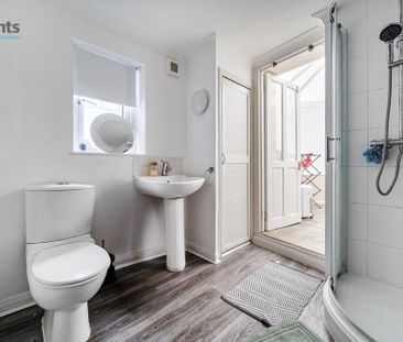 4 bedroom terraced house to rent - Photo 6