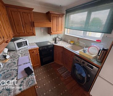 1 bedroom in a house share to rent - Photo 5