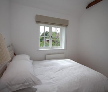 2 bedroom detached bungalow to rent - Photo 5