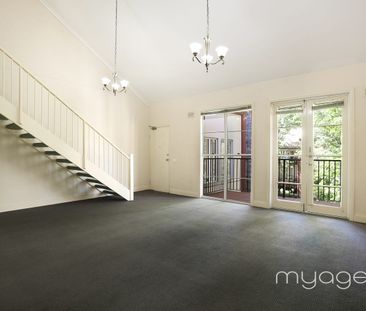 Light-Filled Urban Retreat in the Heart of Carlton - Photo 4