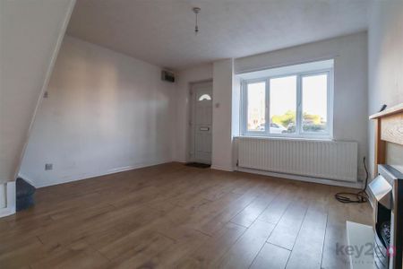 2 bedroom townhouse to rent - Photo 2