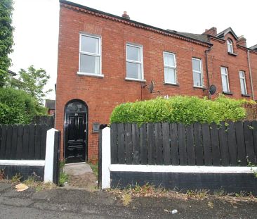 39 Whitewell Road, - Photo 4