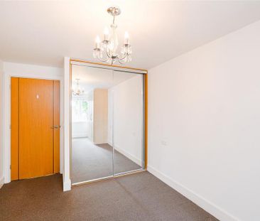 1 bedroom retirement property to rent - Photo 2