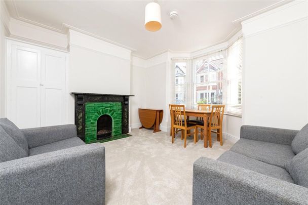 4 bedroom terraced house to rent - Photo 1