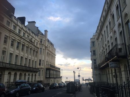 2 Bed Flat, Sillwood Place, BN1 - Photo 5