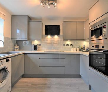 3 bedroom House To Let - Photo 6