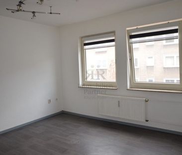 Tolle 2-Raumwohnung mit Einbauküche und Gartennutzung! - Foto 1