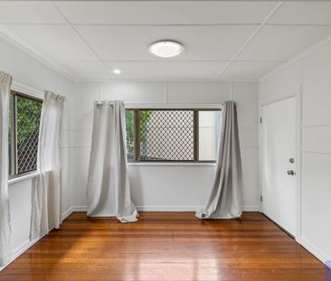 For Lease: Freshly Updated Family Home in a Quiet Goodna Location! - Photo 3