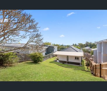 45 Oxley Drive, Holland Park, Qld 4121 - Photo 3