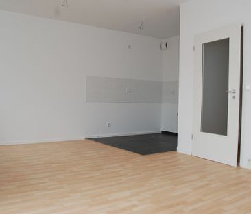 3-Raum-Wohnung mit Balkon in familienfreundlicher Umgebung - Photo 3