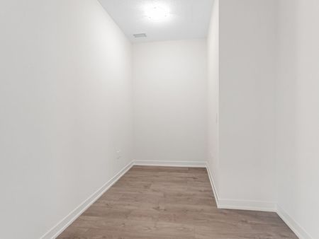 For Lease - 38 Annie Craig Drive Unit# 501, Toronto, Ontario - Photo 5