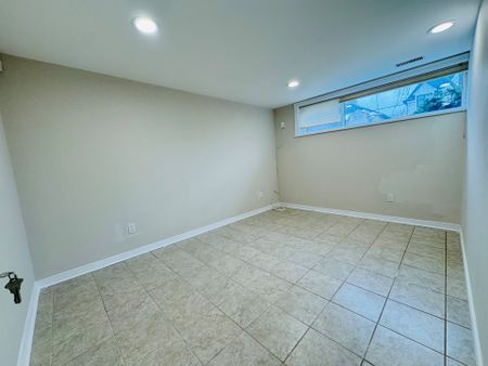 For Lease - 98 Newton Drive Unit# Basement, Toronto, Ontario - Photo 5