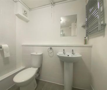 Studio to rent - Photo 6