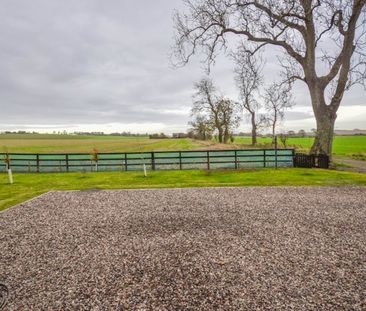 Farm Cottage 2 Easter Braikie Friockheim, Angus, DD11 4RY - Photo 1