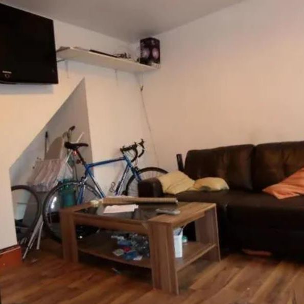 10 Luton Road - Photo 1