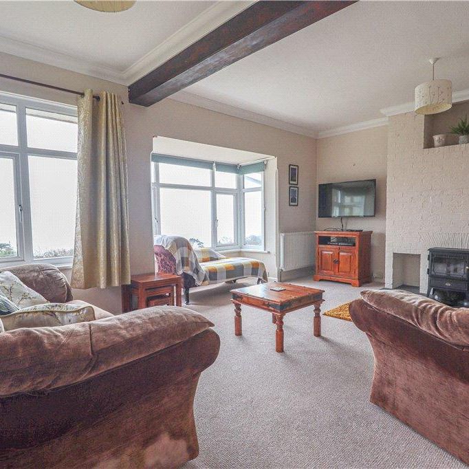 4 bedroom semi-detached house to rent - Photo 1