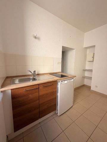 Location Appartement 2 pièces 32m² MOULINS 03000 - Photo 2