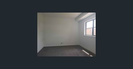 4 bedroom 2 bathroom property for rent! - Photo 3