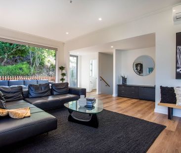 Executive living in Birkenhead - Photo 6