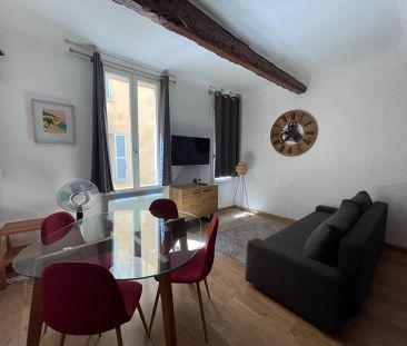 A LOUER - AIX CENTRE VILLE - MAGNIFIQUE T2 MEUBLE - Photo 1