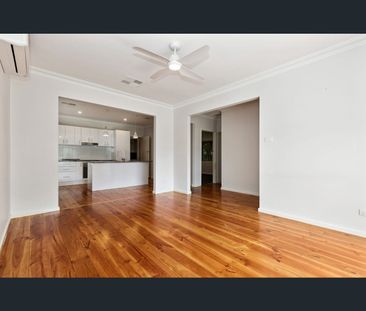 33 Grace Street, White Hills, Vic 3550 - Photo 2