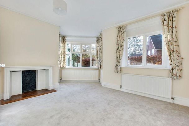 3 bedroom flat to rent - Photo 1
