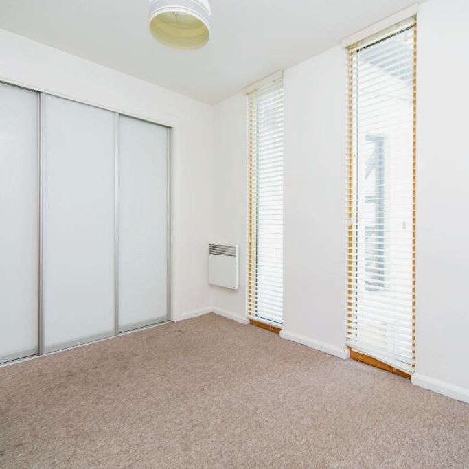 1 bedroom penthouse to rent - Photo 1