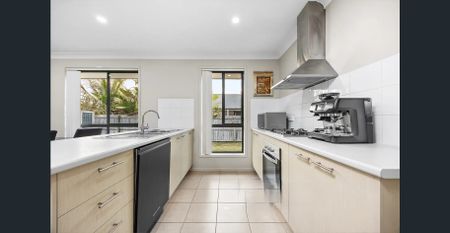 Modern Family Home for Rent – 4 Steamview Court, Burpengary - Photo 4