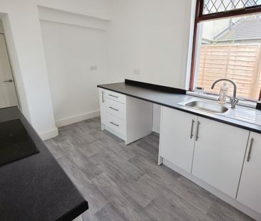 3 bedroom House To Let - Photo 4