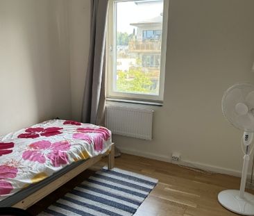 Solna - 1rum - tillsv - 5.750kr/mån - Photo 2