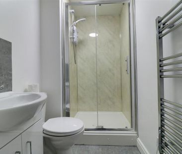 Studio to rent - Photo 6