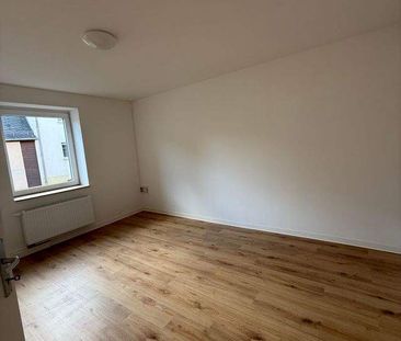 Renovierte 2 Raum Wohnung in Hartenstein ab sofort zu vermieten - Photo 2