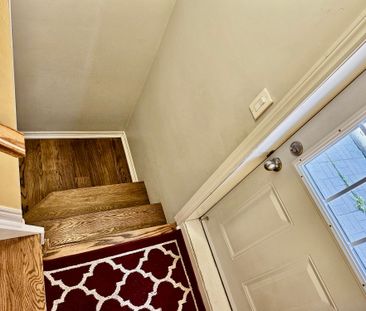 For Lease - 3366 Covent Crescent, Mississauga, Ontario - Photo 3