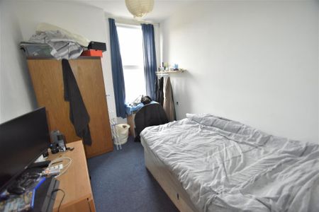 5 bedroom terraced house to rent - Photo 2